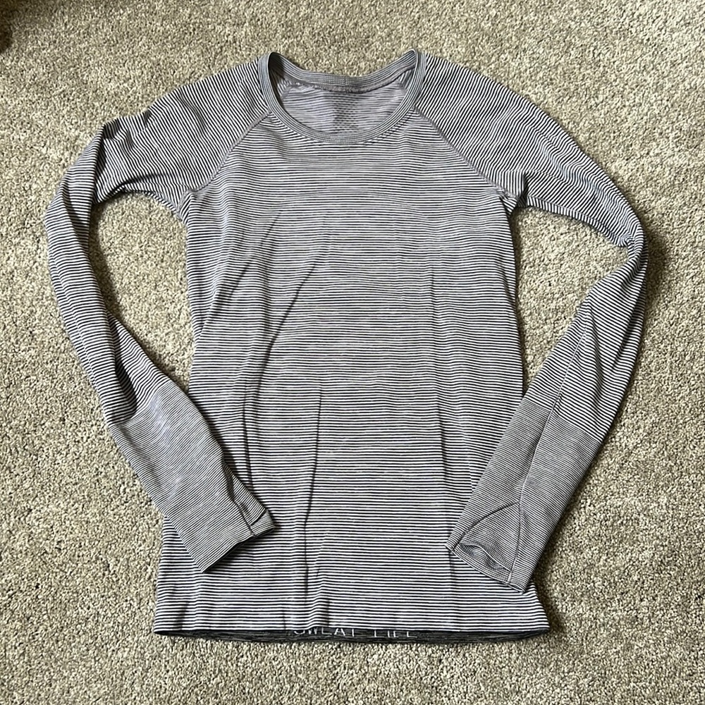 Black and white stripped Lulu Lemon long sleeve swiftly